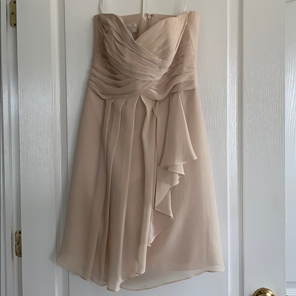 Short crinkle chiffon dress with front cascade